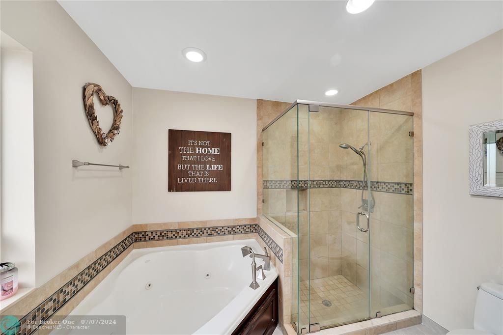 待售: $929,000 (4 贝兹, 2 浴室, 2236 平方英尺)
