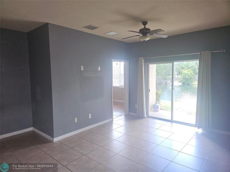 For Rent: $2,600 (3 beds, 2 baths, 1210 Square Feet)