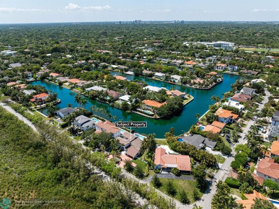 For Sale: $2,699,999 (5 beds, 3 baths, 4316 Square Feet)