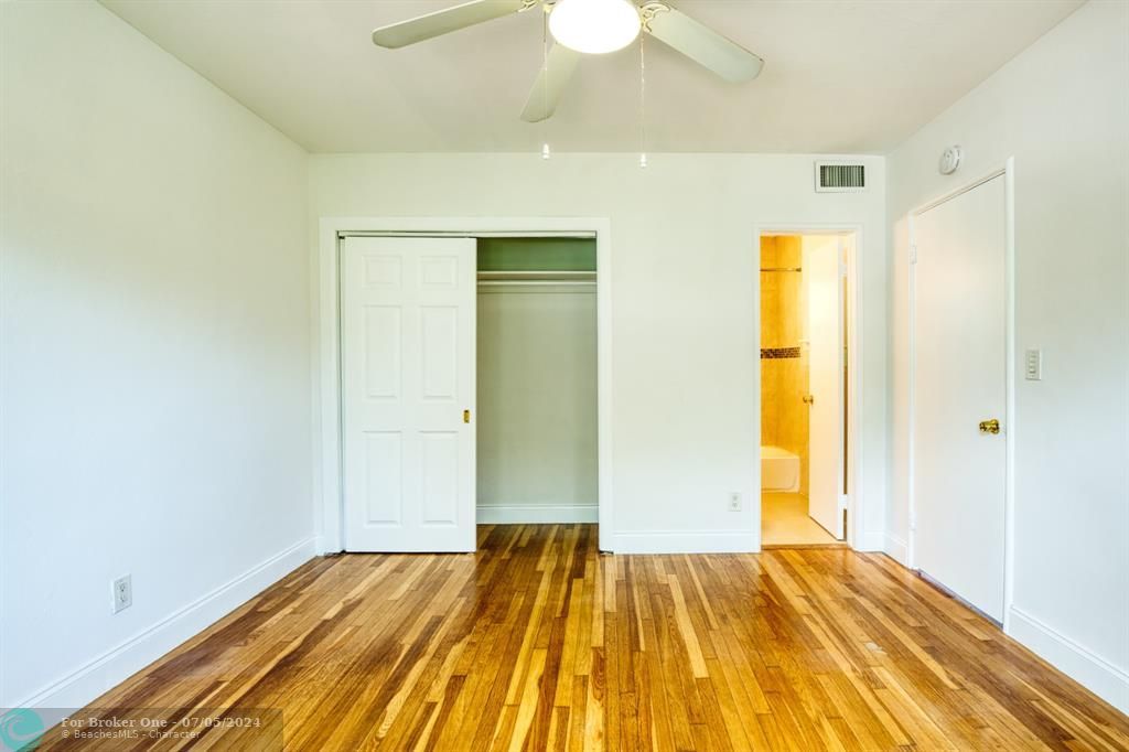For Rent: $2,100 (1 beds, 1 baths, 700 Square Feet)