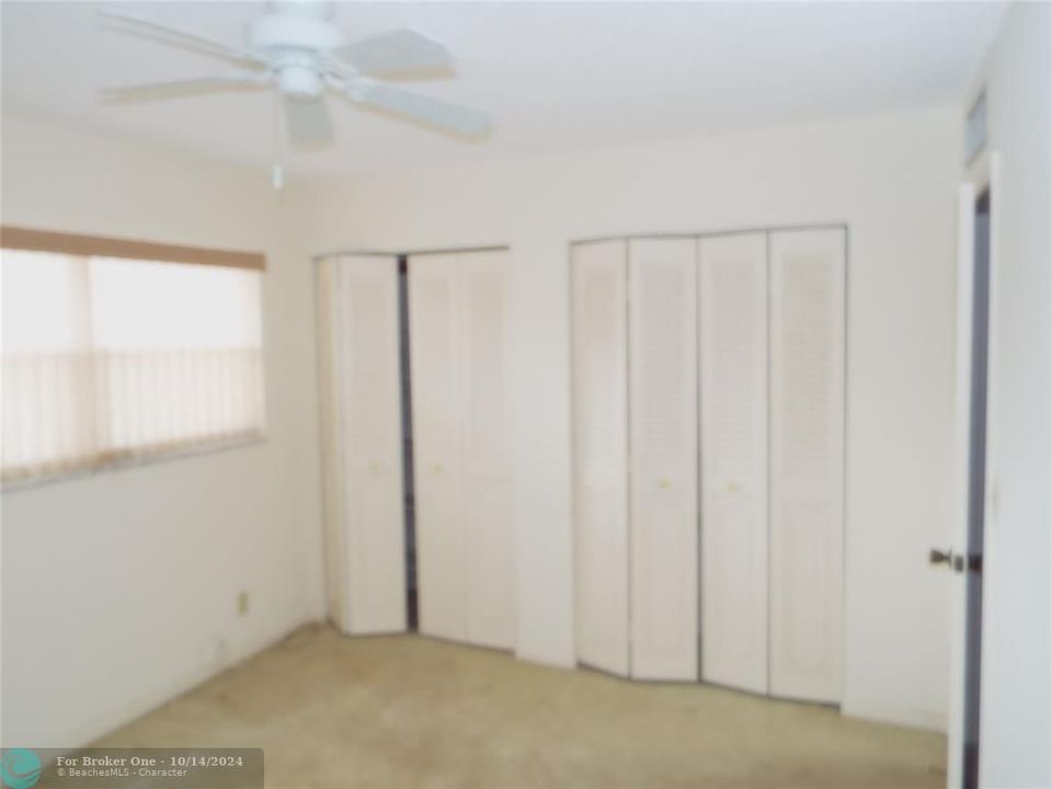 For Sale: $124,900 (2 beds, 2 baths, 958 Square Feet)