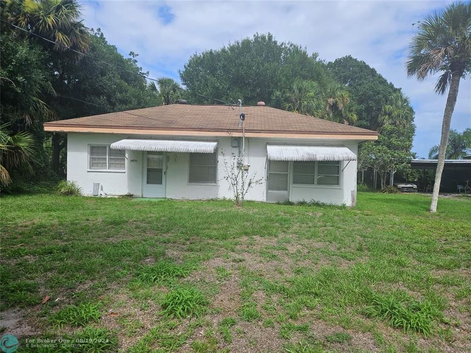 Recently Sold: $180,000 (2 beds, 2 baths, 1128 Square Feet)