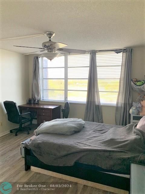 For Rent: $2,299 (2 beds, 2 baths, 1070 Square Feet)