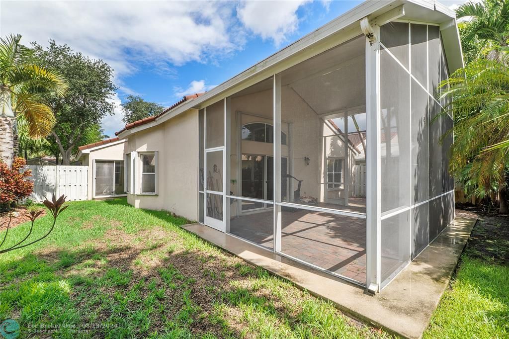 For Sale: $685,000 (3 beds, 2 baths, 1852 Square Feet)