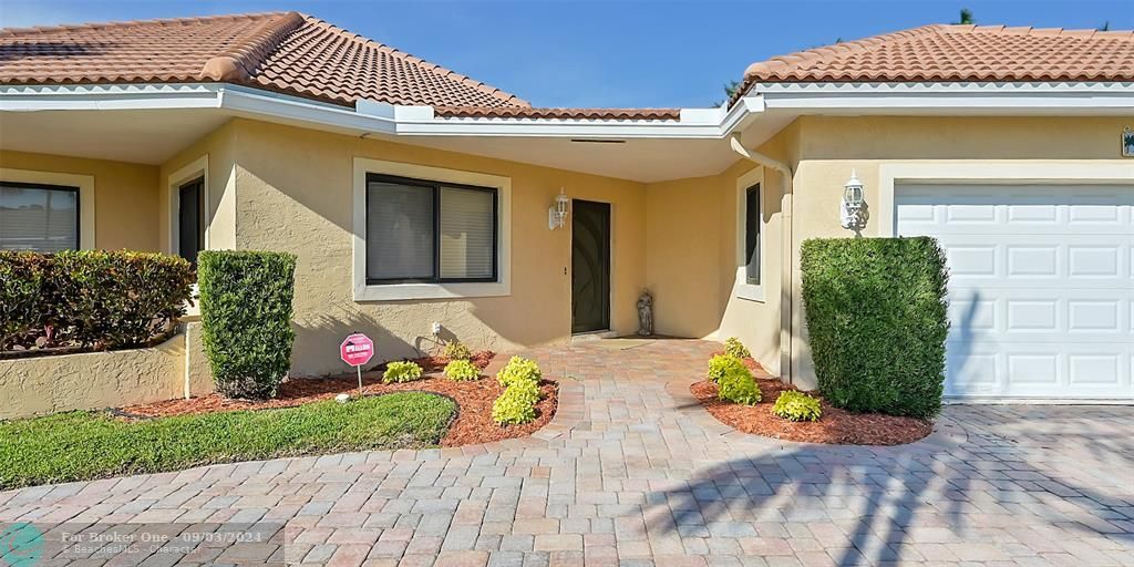 For Sale: $2,075,000 (3 beds, 3 baths, 2847 Square Feet)