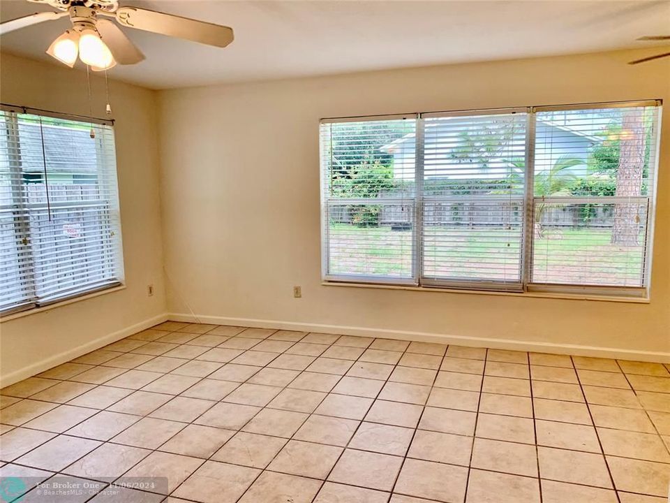 Recently Sold: $1,500 (1 beds, 1 baths, 680 Square Feet)