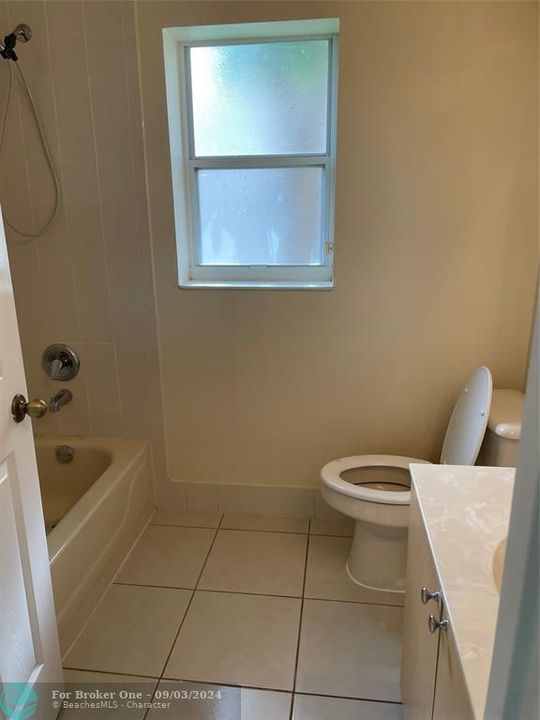 For Rent: $2,900 (3 beds, 2 baths, 1641 Square Feet)