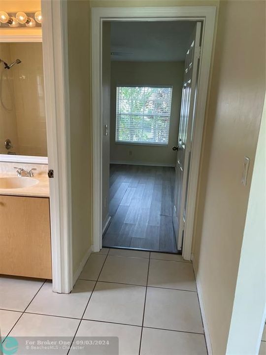 For Rent: $2,900 (3 beds, 2 baths, 1641 Square Feet)