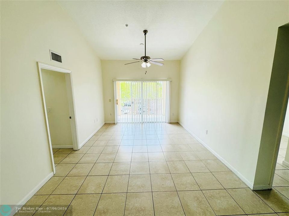 For Rent: $2,250 (3 beds, 2 baths, 1300 Square Feet)
