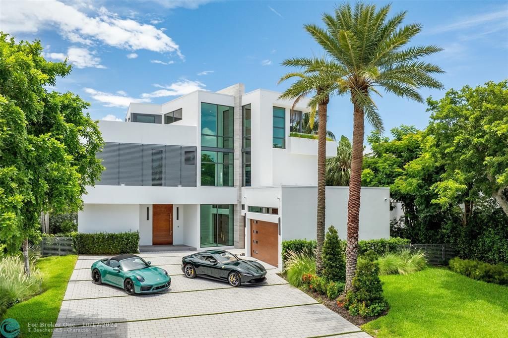 En Venta: $19,995,000 (5 camas, 5 baños, 7372 Pies cuadrados)