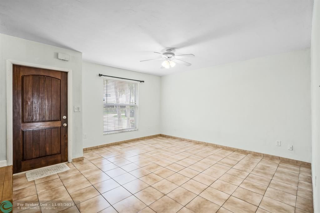 For Rent: $4,499 (3 beds, 2 baths, 1486 Square Feet)