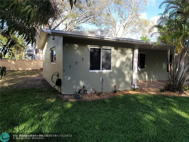 Recently Rented: $3,950 (4 beds, 3 baths, 2000 Square Feet)