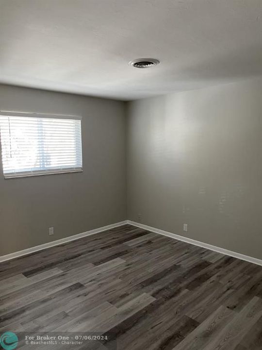 For Rent: $2,499 (2 beds, 2 baths, 4615 Square Feet)