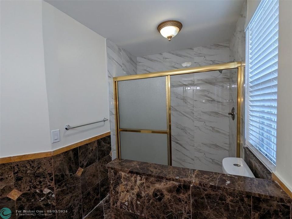 For Sale: $545,900 (3 beds, 2 baths, 1844 Square Feet)