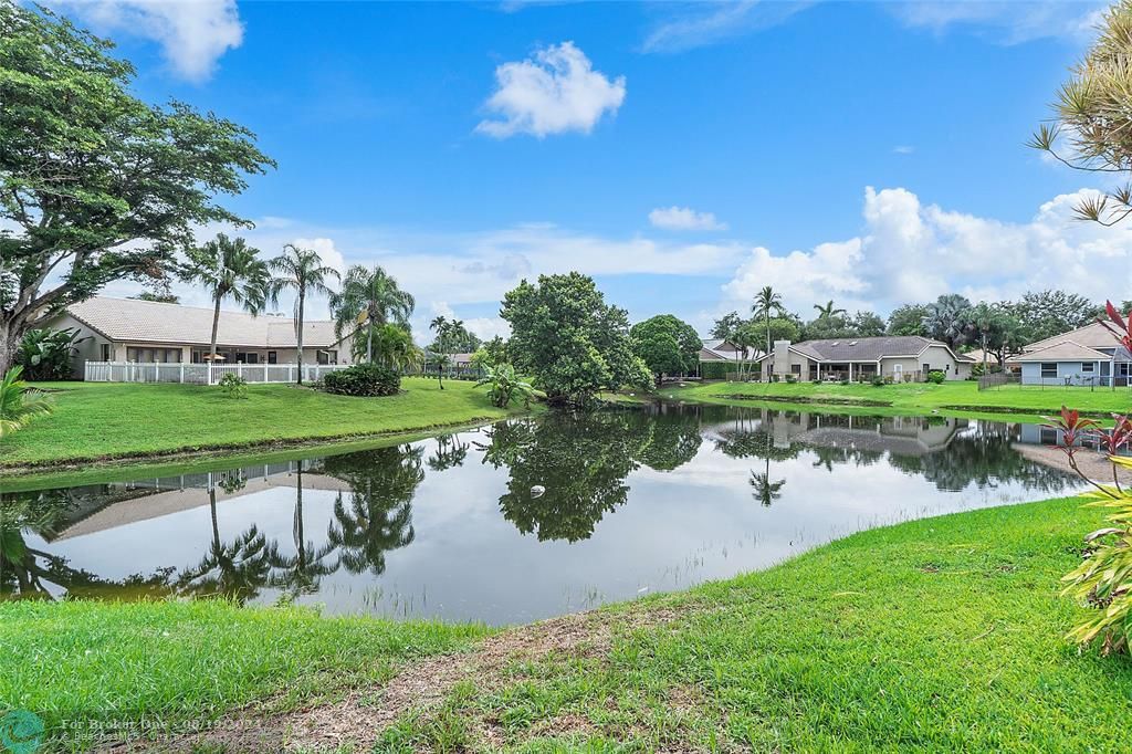 Recently Sold: $1,000,000 (4 beds, 3 baths, 2856 Square Feet)