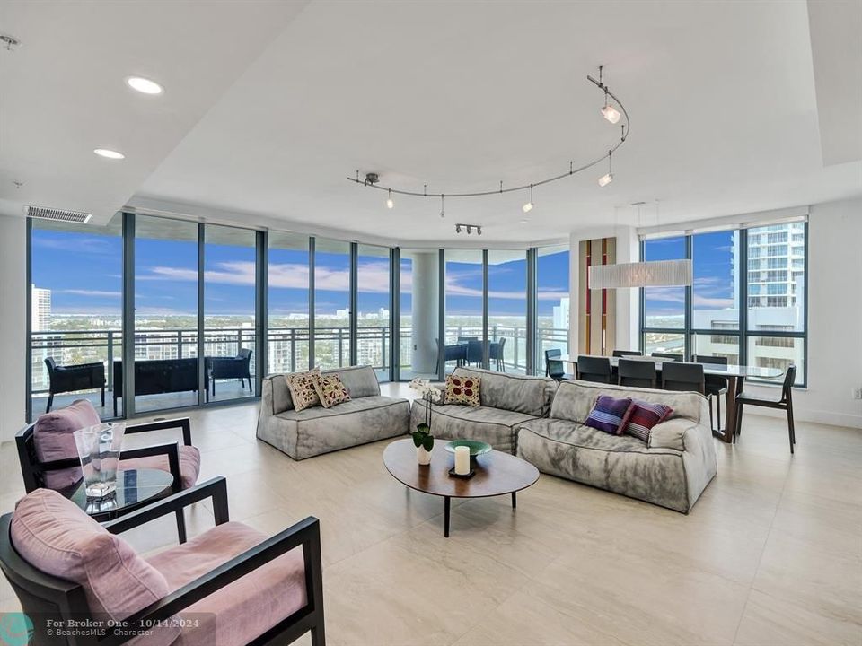 Active With Contract: $2,295,000 (3 beds, 3 baths, 3030 Square Feet)