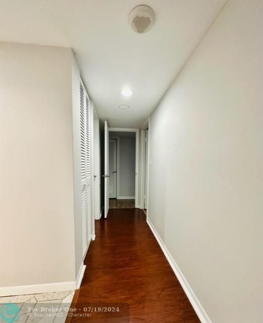 For Sale: $559,000 (2 beds, 2 baths, 1330 Square Feet)