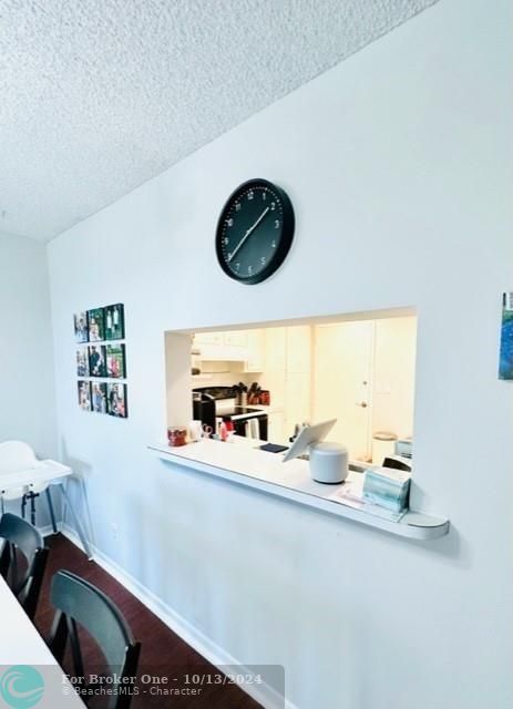 For Sale: $559,000 (2 beds, 2 baths, 1330 Square Feet)