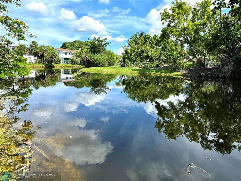 For Sale: $550,000 (3 beds, 2 baths, 1630 Square Feet)