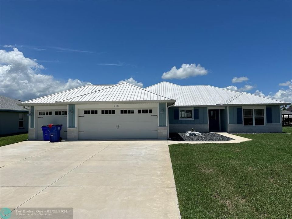 For Sale: $559,000 (3 beds, 2 baths, 1870 Square Feet)