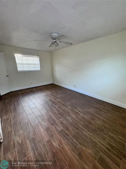 Active With Contract: $1,675 (1 beds, 1 baths, 600 Square Feet)