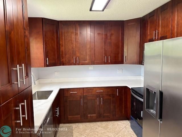 Recently Rented: $2,800 (3 beds, 1 baths, 1232 Square Feet)