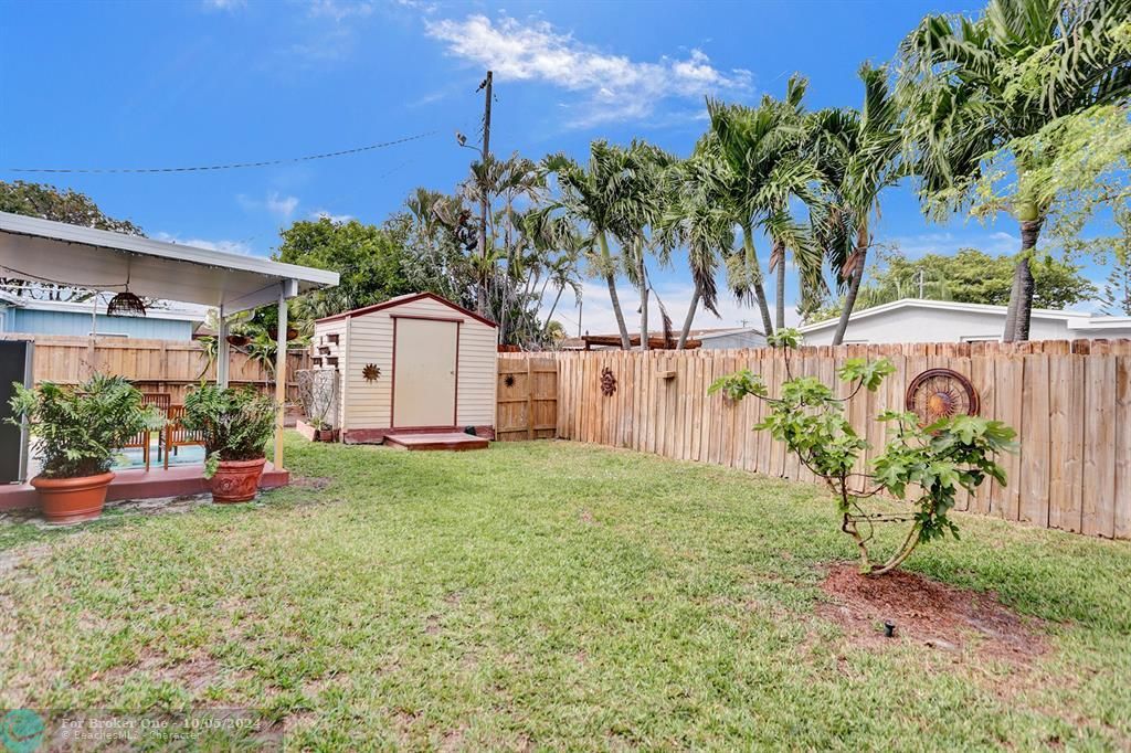 Recently Sold: $450,000 (3 beds, 2 baths, 1248 Square Feet)