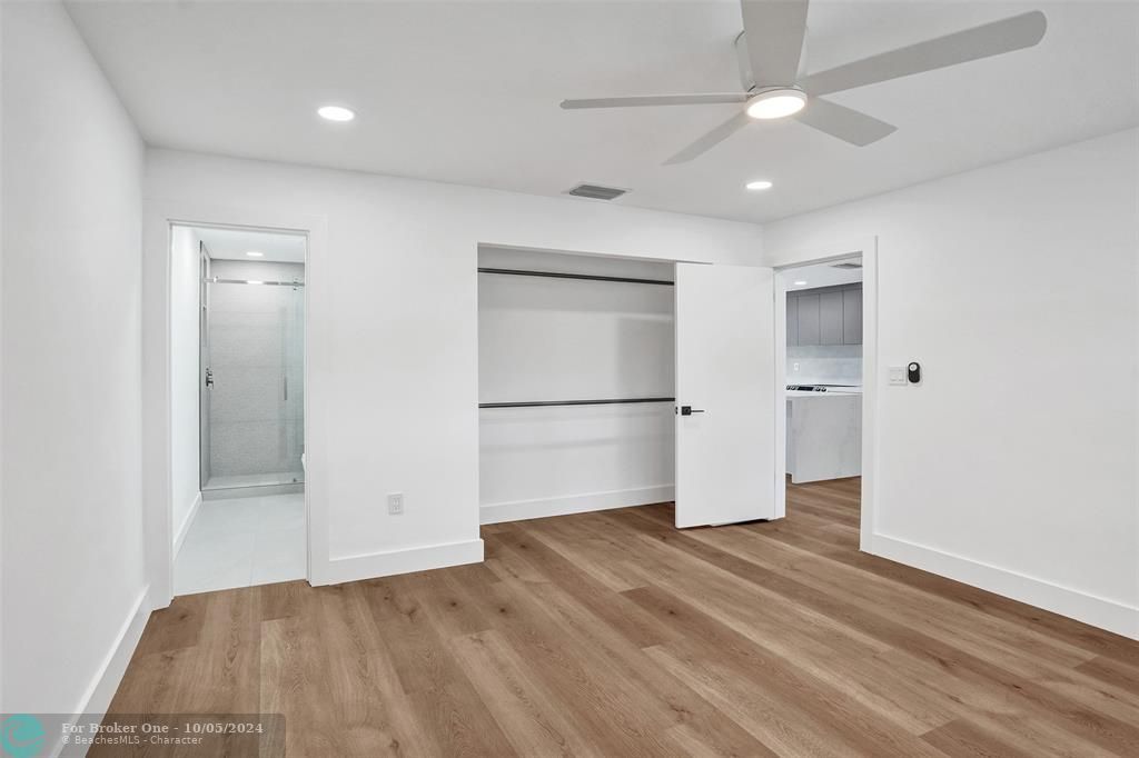 Recently Sold: $799,000 (3 beds, 2 baths, 1427 Square Feet)