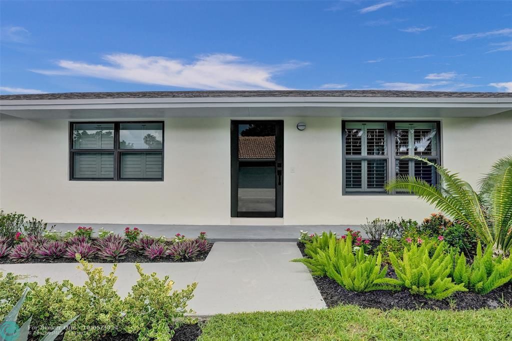 Recently Sold: $799,000 (3 beds, 2 baths, 1427 Square Feet)