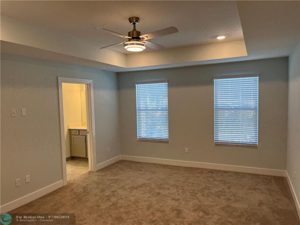 For Rent: $3,200 (3 beds, 2 baths, 2057 Square Feet)