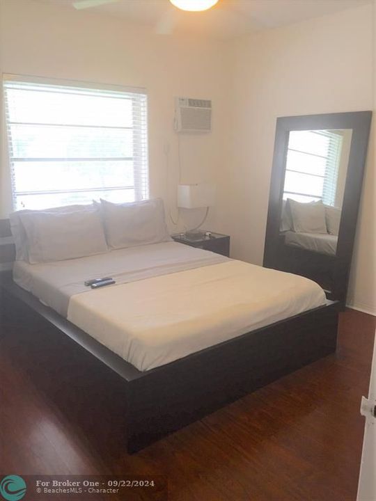 Recently Rented: $1,825 (1 beds, 1 baths, 600 Square Feet)