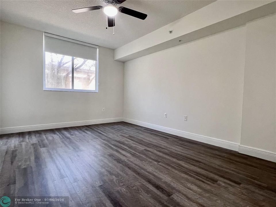 For Rent: $2,611 (2 beds, 2 baths, 1008 Square Feet)