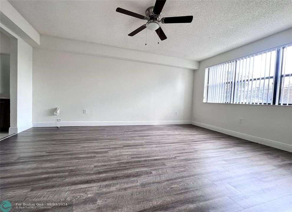 Recently Rented: $2,611 (2 beds, 2 baths, 1008 Square Feet)