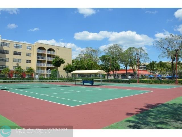 For Rent: $2,557 (2 beds, 2 baths, 1017 Square Feet)