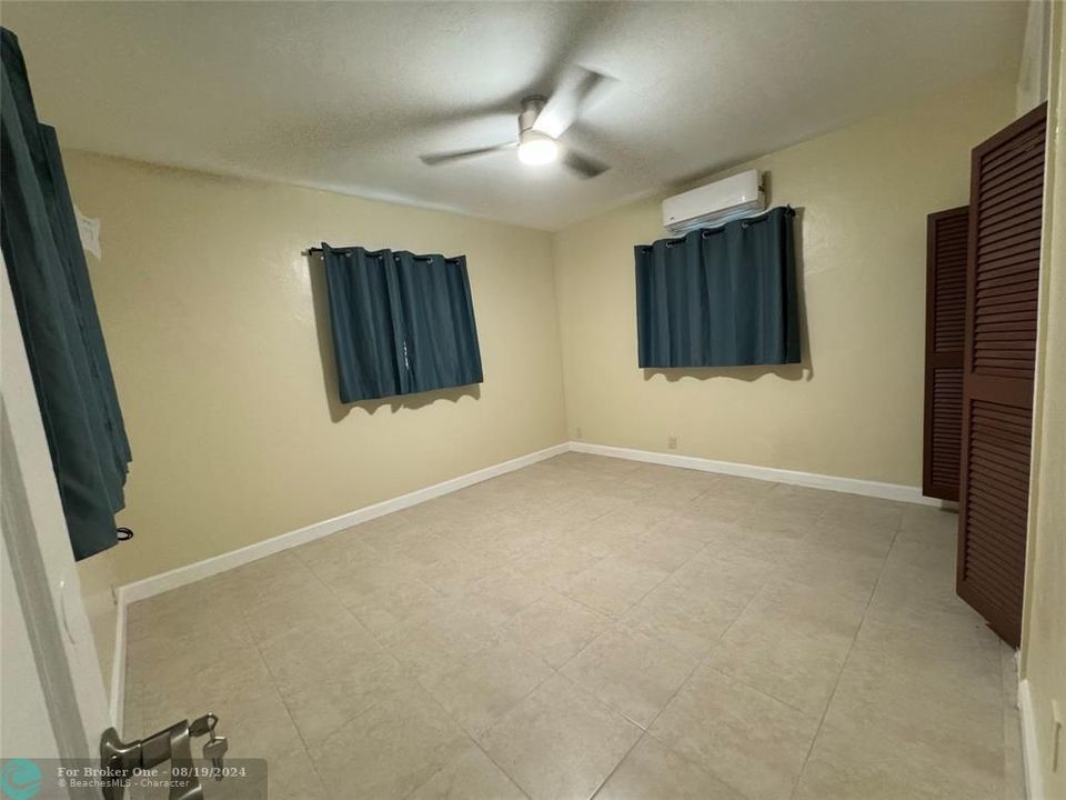 For Rent: $3,300 (3 beds, 2 baths, 1633 Square Feet)