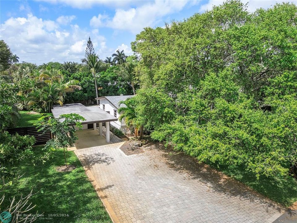 For Sale: $1,079,000 (3 beds, 2 baths, 1684 Square Feet)