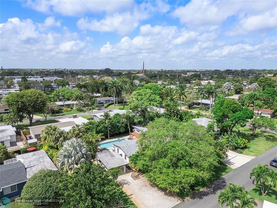 For Sale: $1,079,000 (3 beds, 2 baths, 1684 Square Feet)