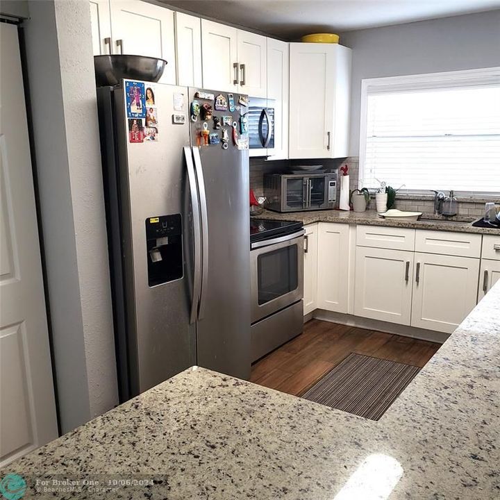 For Sale: $187,000 (2 beds, 2 baths, 1025 Square Feet)