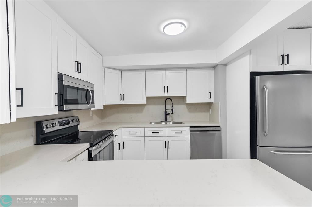 Active With Contract: $479,000 (4 beds, 2 baths, 1584 Square Feet)