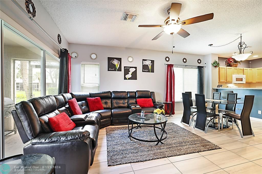 For Sale: $365,000 (3 beds, 2 baths, 1427 Square Feet)
