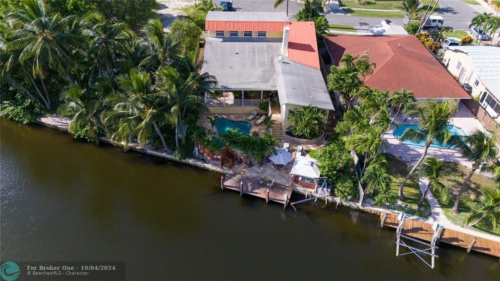 Recently Sold: $1,595,000 (4 beds, 4 baths, 3654 Square Feet)