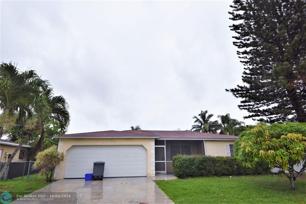 Recently Rented: $3,040 (3 beds, 2 baths, 1474 Square Feet)