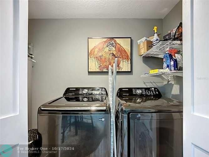 For Sale: $889,000 (1 beds, 1 baths, 4740 Square Feet)