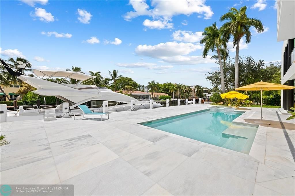 For Sale: $9,795,000 (8 beds, 8 baths, 6845 Square Feet)