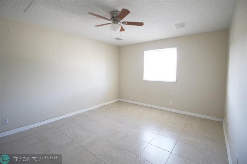 Active With Contract: $2,599 (3 beds, 2 baths, 1313 Square Feet)