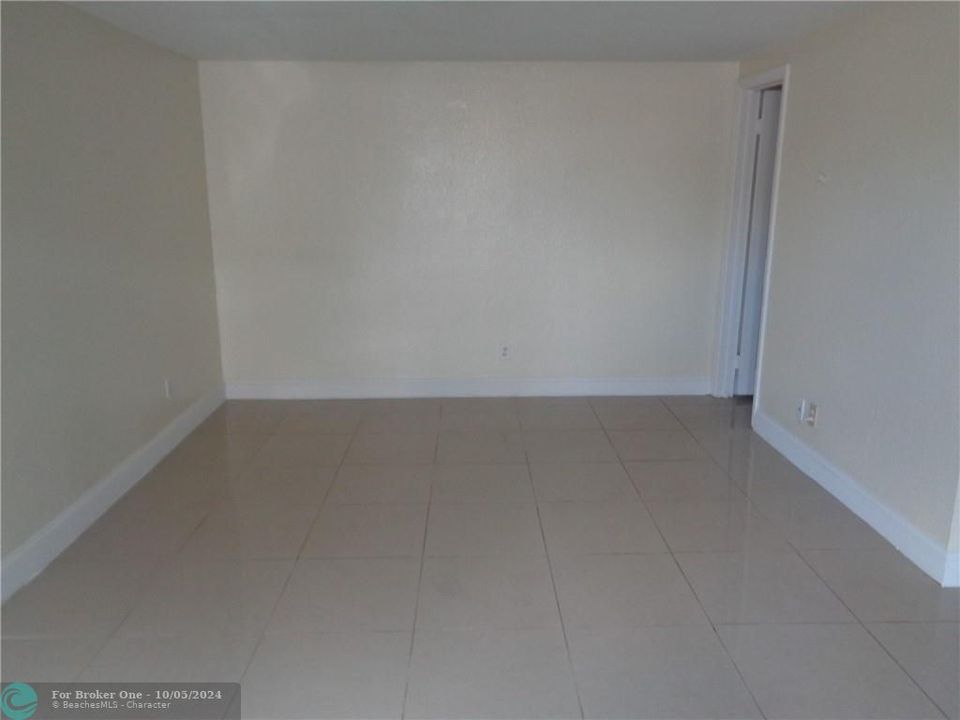 Recently Sold: $1,650 (1 beds, 1 baths, 650 Square Feet)