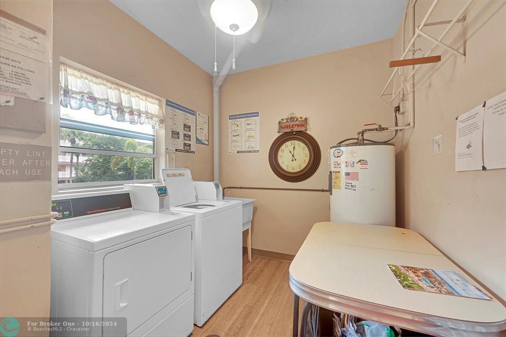 Active With Contract: $139,500 (2 beds, 2 baths, 1242 Square Feet)