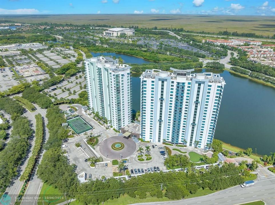 На продажу: $529,999 (3 спален, 3 ванн, 1570 Квадратных фут)