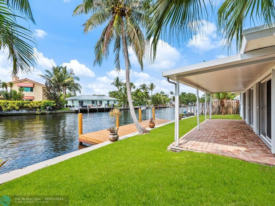 For Sale: $1,195,000 (3 beds, 2 baths, 2140 Square Feet)