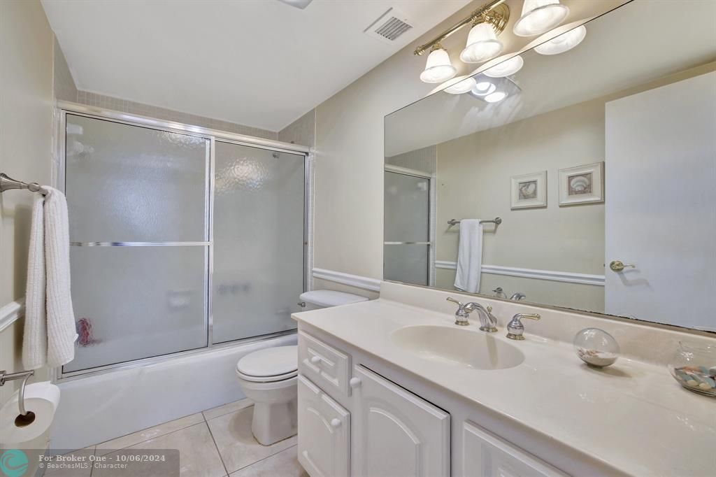 For Sale: $449,900 (2 beds, 2 baths, 1491 Square Feet)